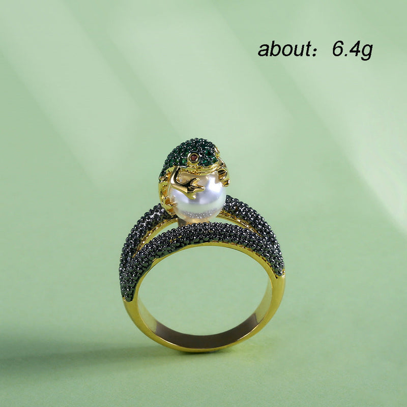 Beautiful Gold Ring with Unique Style