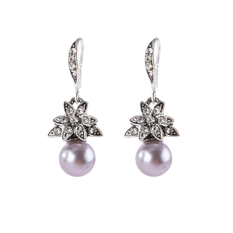 Romantic Pearl Earring for Special Moments