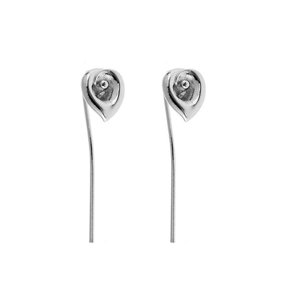 Romantic Silver Earring for Special Moments