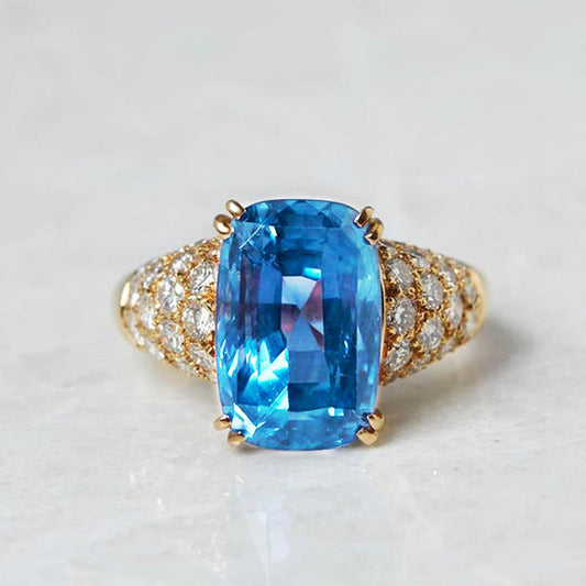 Stunning Gold Ring for Daily Wear