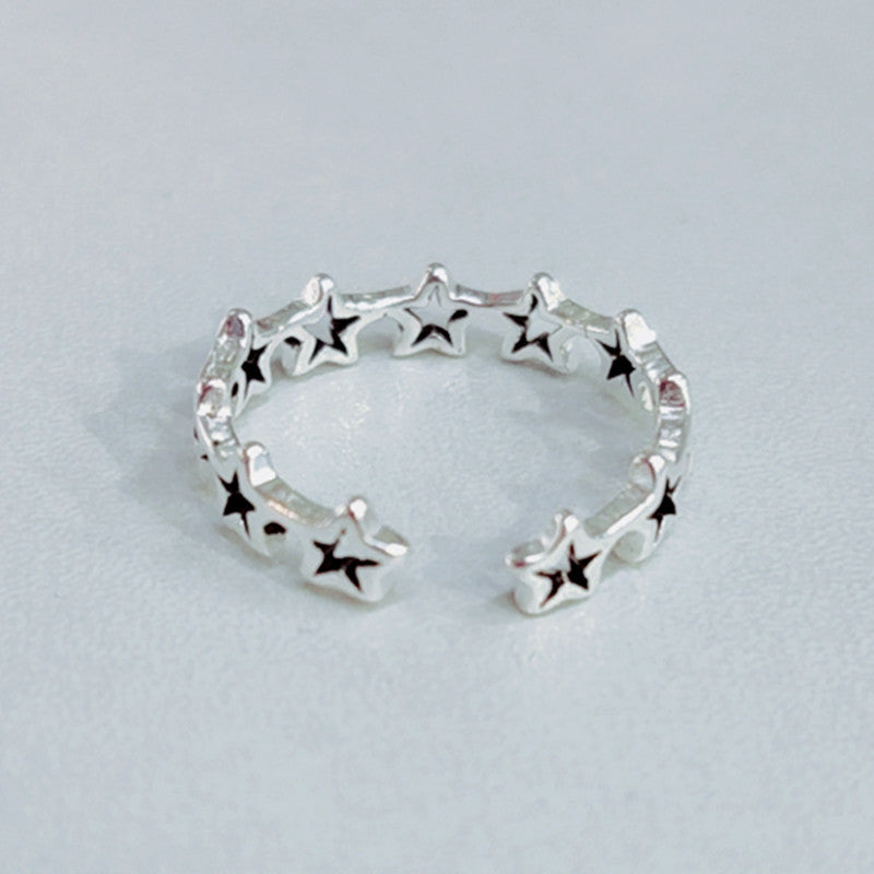 Classic Silver Ring with Timeless Appeal