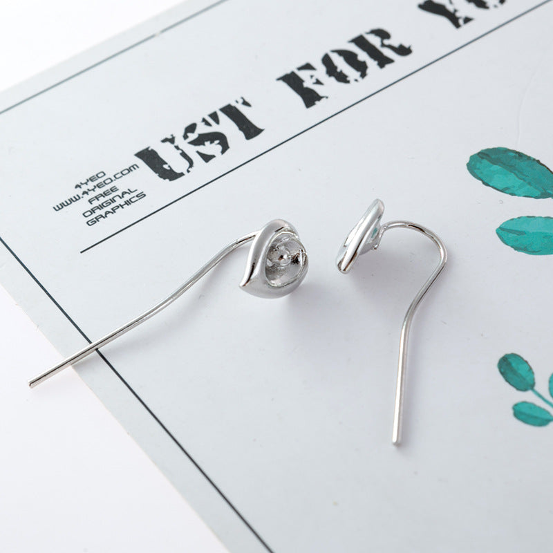 Romantic Silver Earring for Special Moments