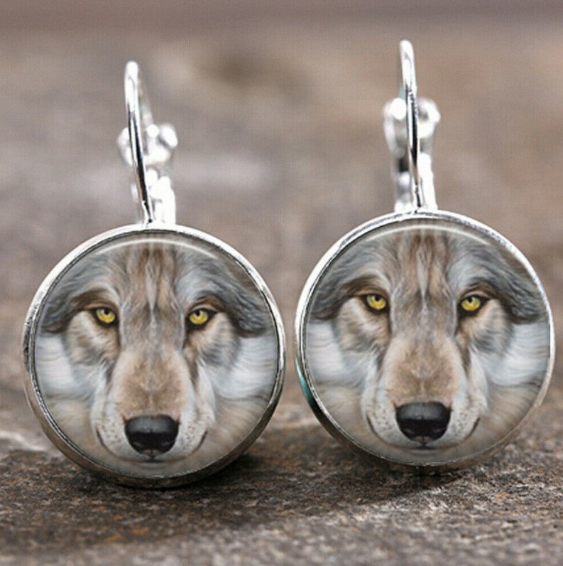Charming Earring for Any Occasion