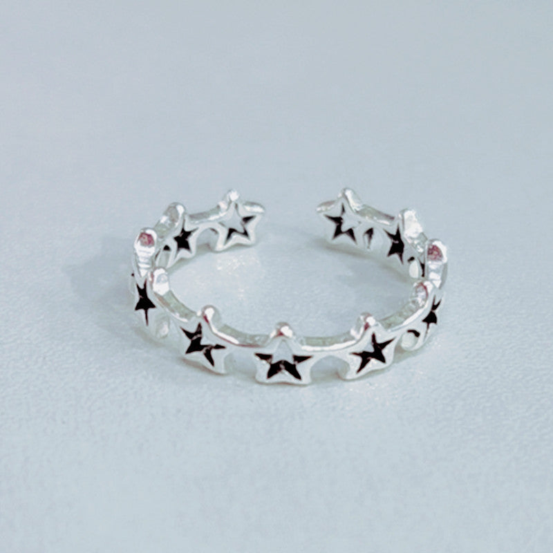 Classic Silver Ring with Timeless Appeal