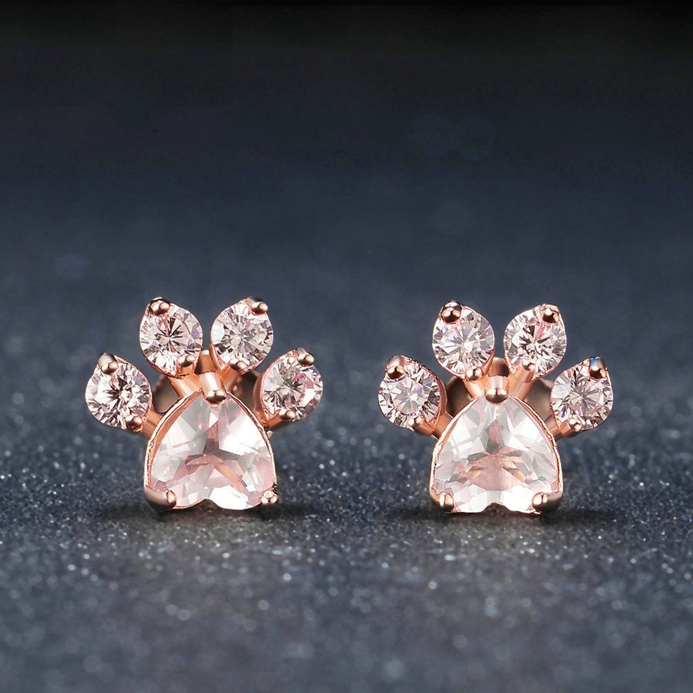 Romantic Gold Earring for Special Moments