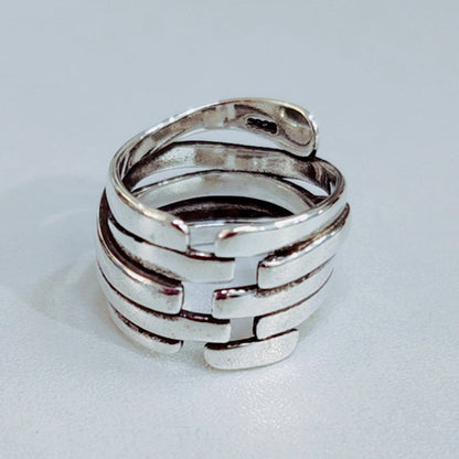 Charming Silver Ring for Any Occasion