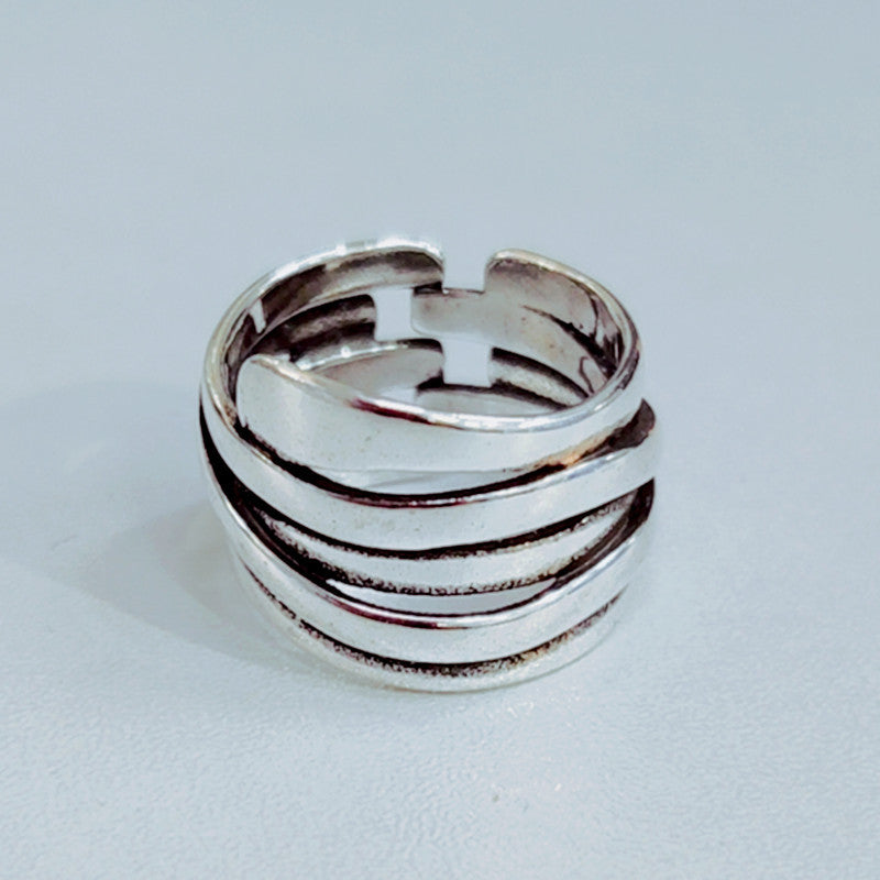 Charming Silver Ring for Any Occasion
