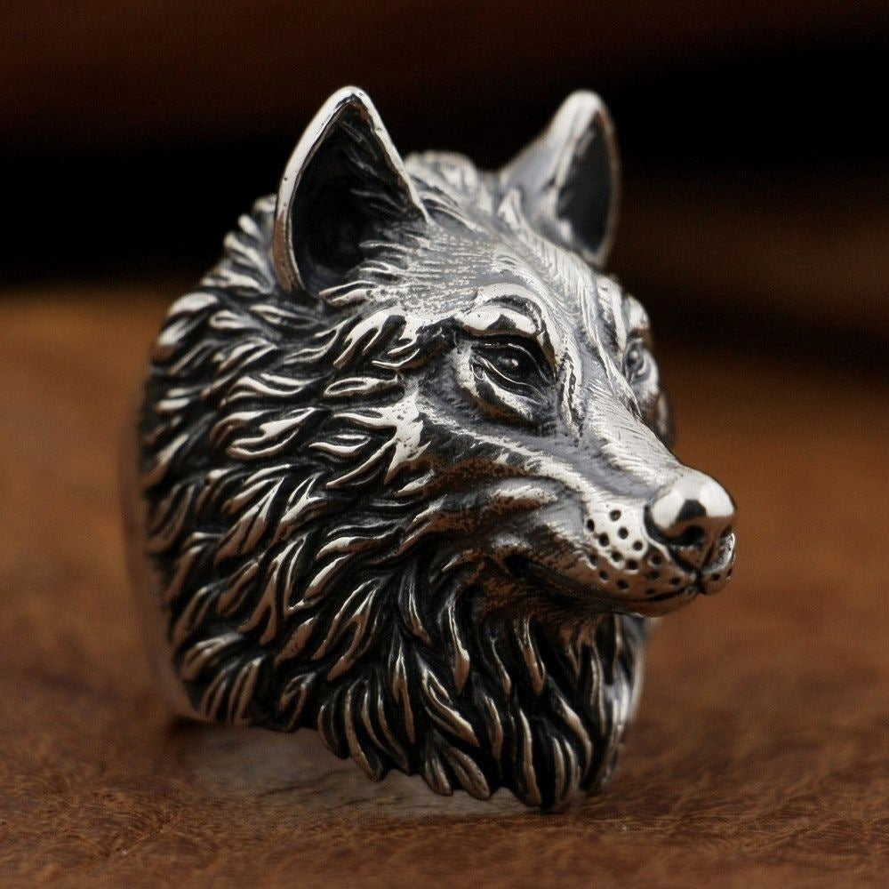 Stunning Ring for Daily Wear