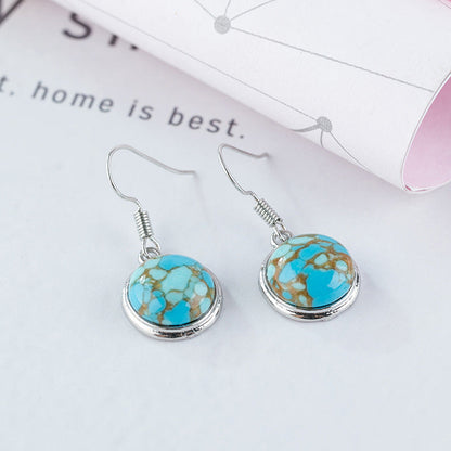Charming Silver Earring for Any Occasion