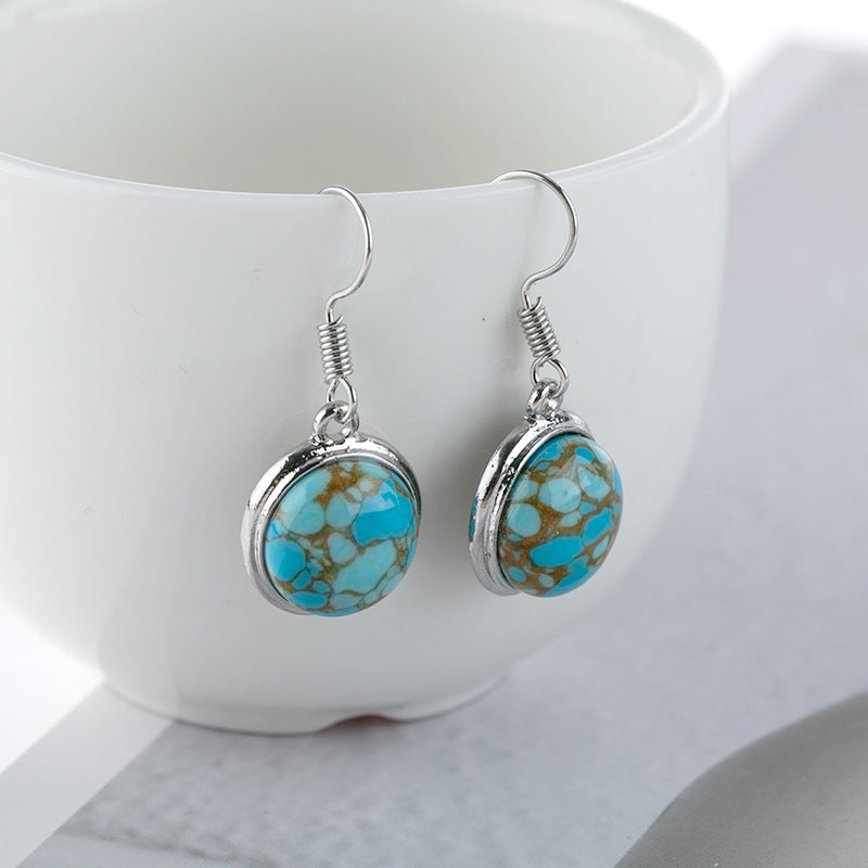 Charming Silver Earring for Any Occasion