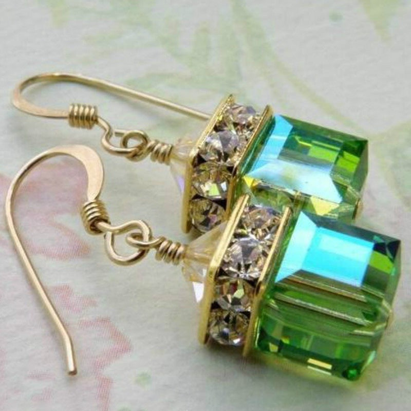 Charming Earring for Any Occasion