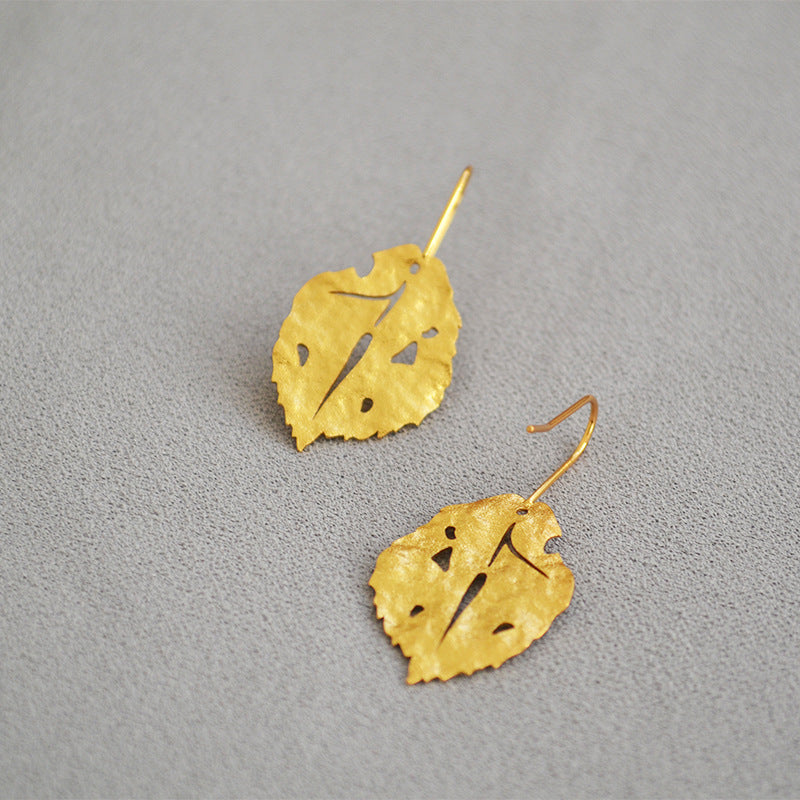 Beautiful Gold Earring with Unique Style