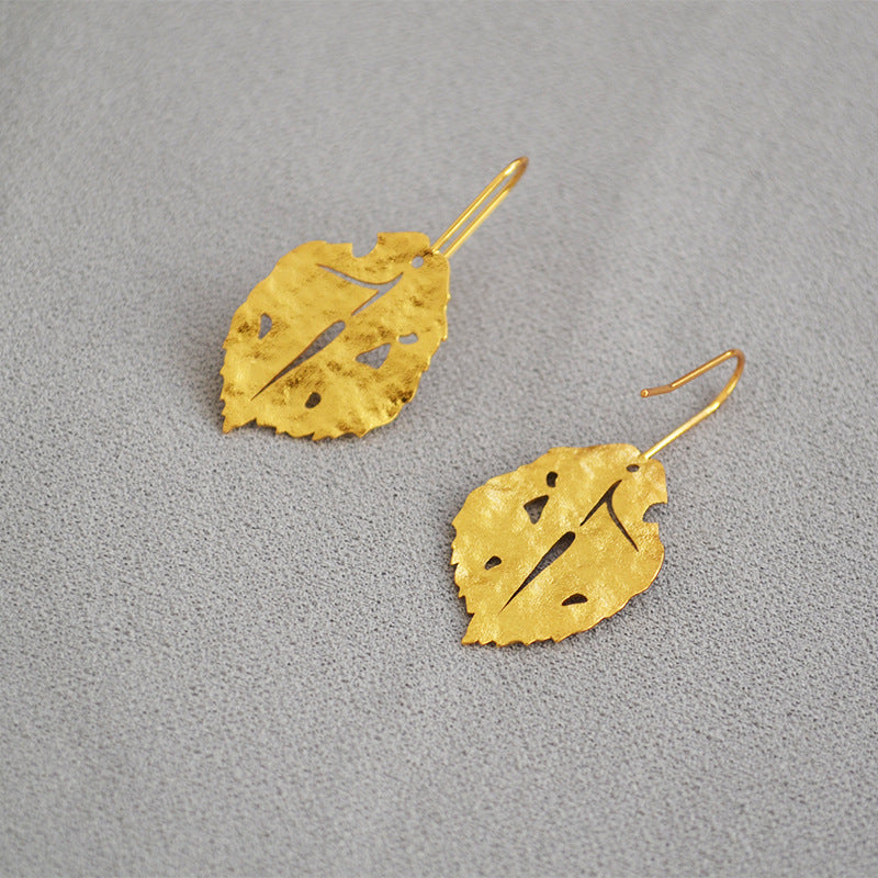 Beautiful Gold Earring with Unique Style