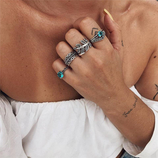 Beautiful Silver Set with Unique Style