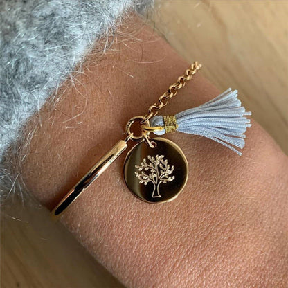 Beautiful Gold Set with Unique Style