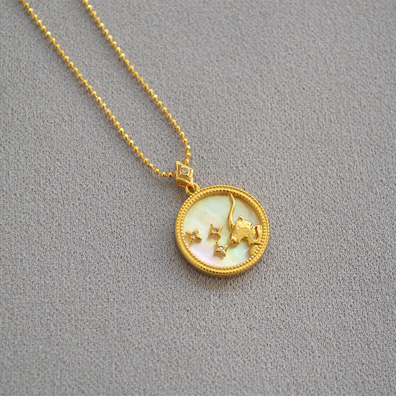 Romantic Gold Necklace for Special Moments