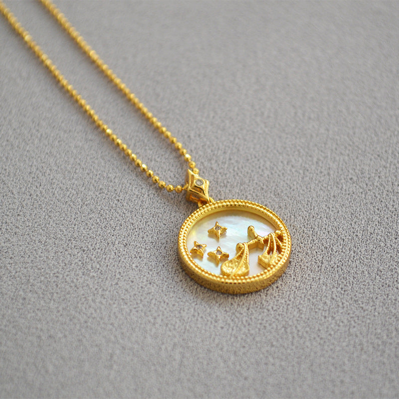 Romantic Gold Necklace for Special Moments
