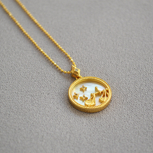 Romantic Gold Necklace for Special Moments