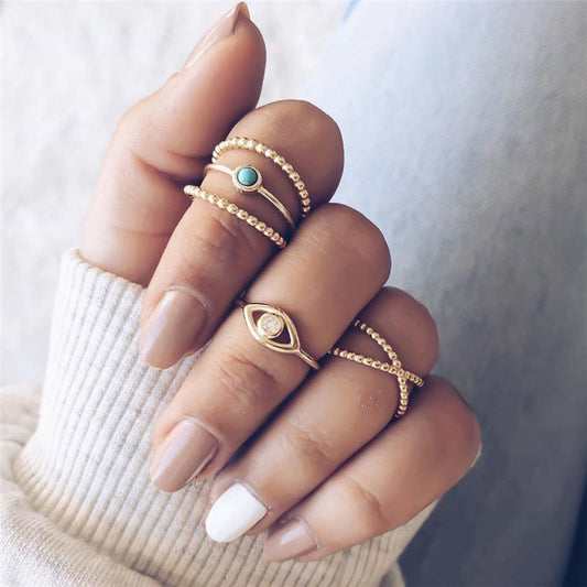 Classic Set with Timeless Appeal