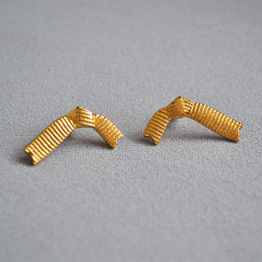 Vintage Handmade Gold Earring