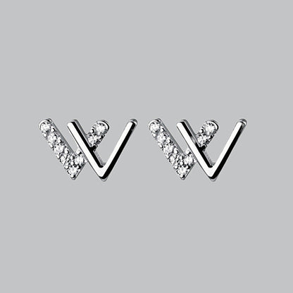 Romantic Silver Earring for Special Moments