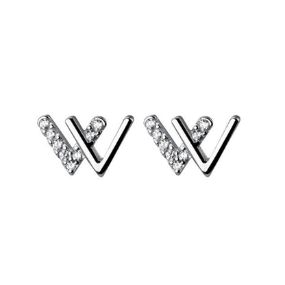 Romantic Silver Earring for Special Moments