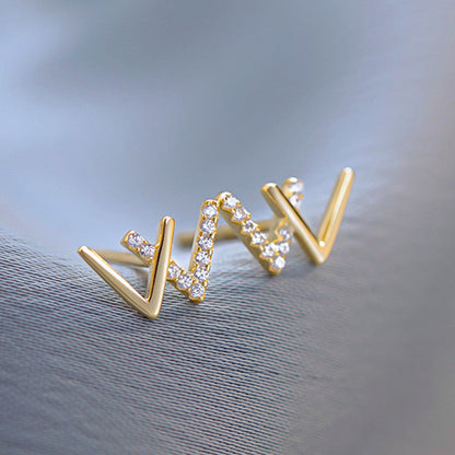 Romantic Silver Earring for Special Moments