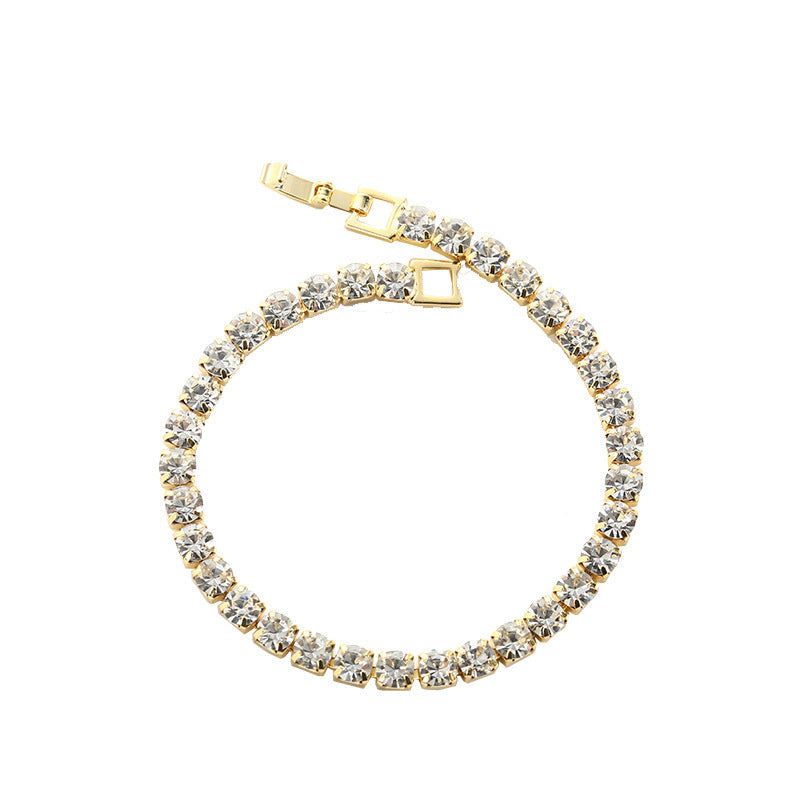 Charming Gold Bracelet for Any Occasion