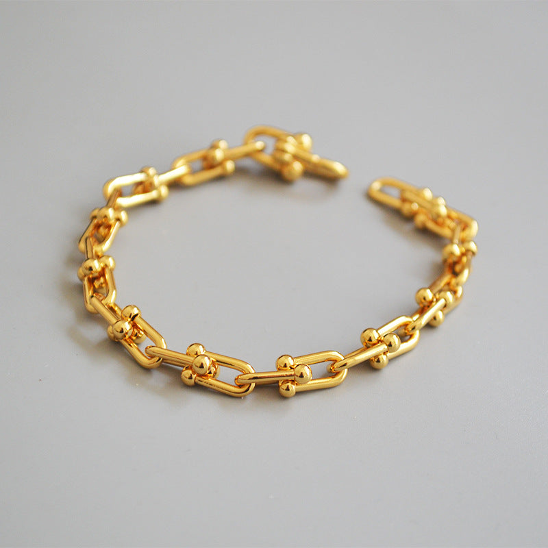 Charming Gold Bracelet for Any Occasion