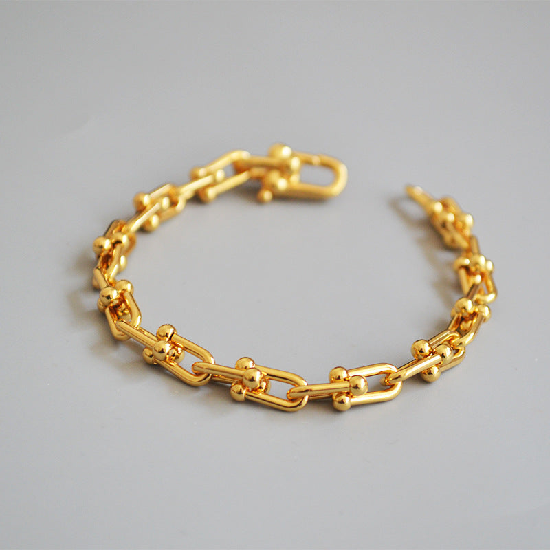 Charming Gold Bracelet for Any Occasion