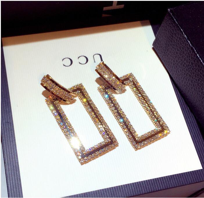 Elegant Earring for Every Occasion