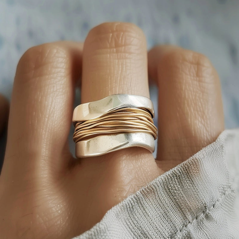 Classic Gold Ring with Timeless Appeal