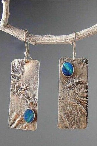 Charming Earring for Any Occasion