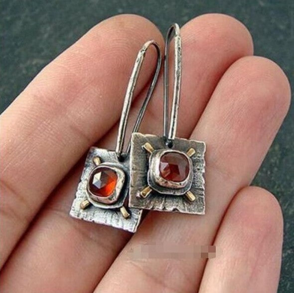 Charming Earring for Any Occasion