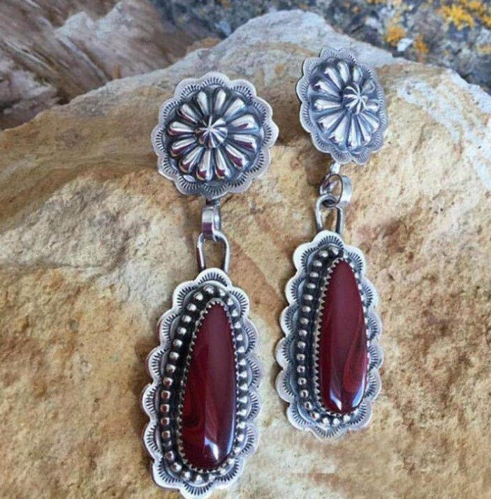 Charming Earring for Any Occasion