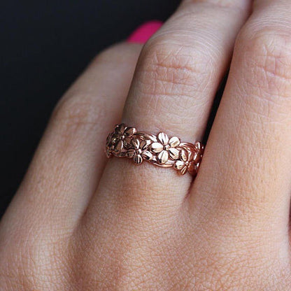 Elegant Gold Ring for Every Occasion