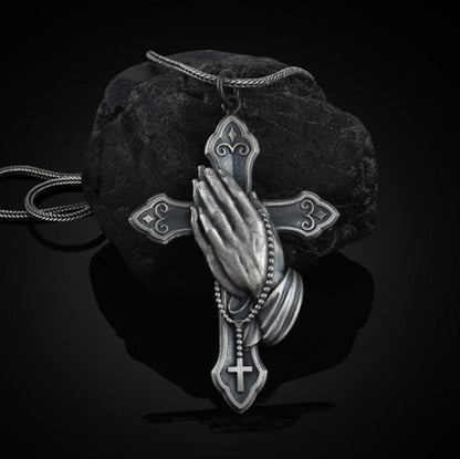 Charming Silver Necklace for Any Occasion