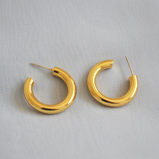 Delicate Artisan Gold Earring
