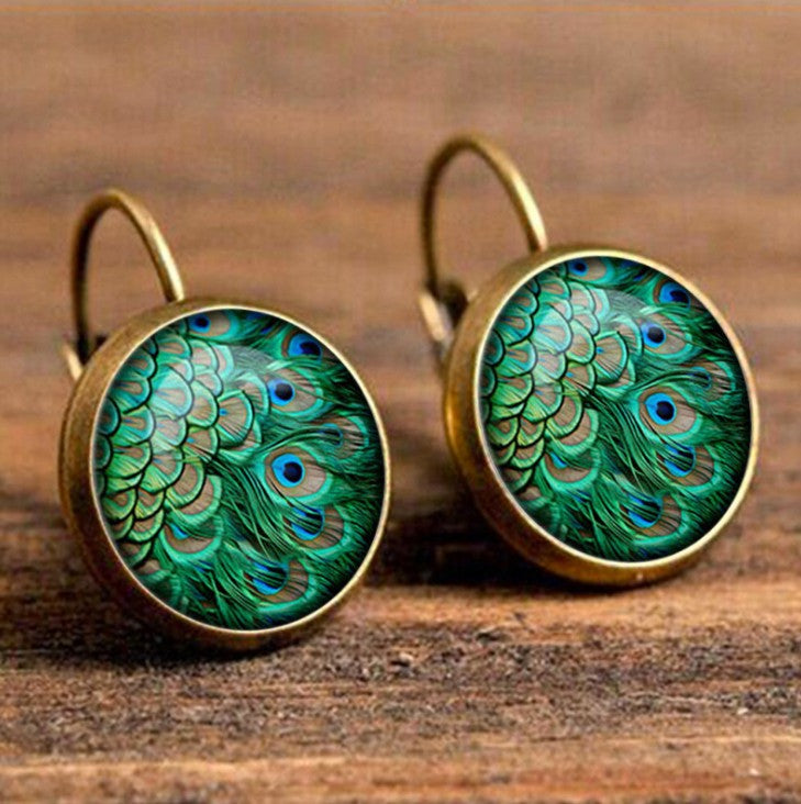 Charming Earring for Any Occasion