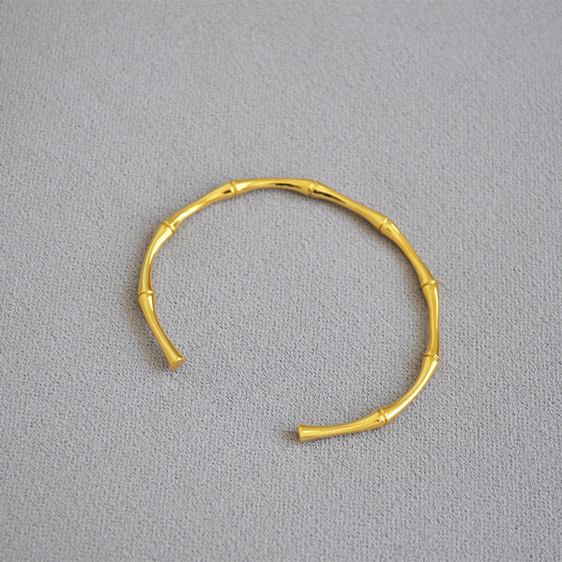 Charming Gold Bracelet for Any Occasion