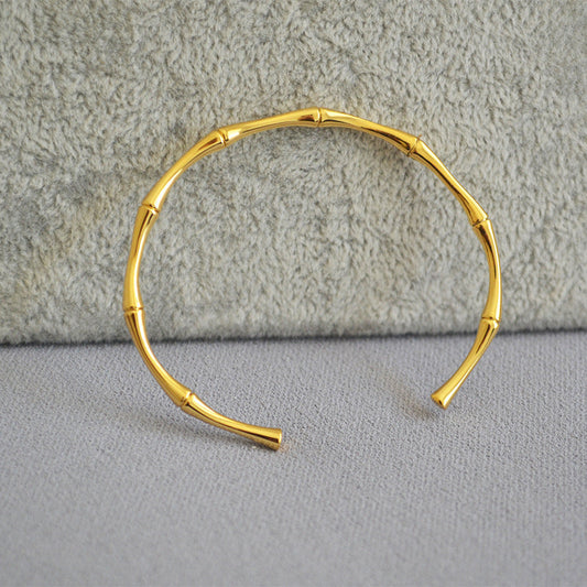 Charming Gold Bracelet for Any Occasion