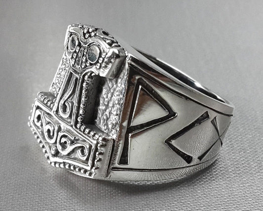 Elegant Ring for Every Occasion