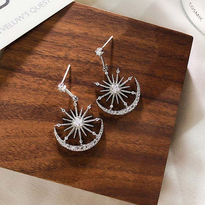 Beautiful Silver Earring with Unique Style