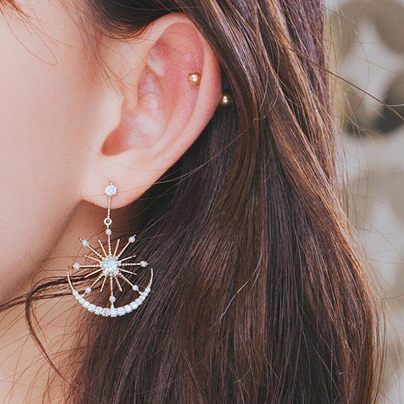 Beautiful Silver Earring with Unique Style