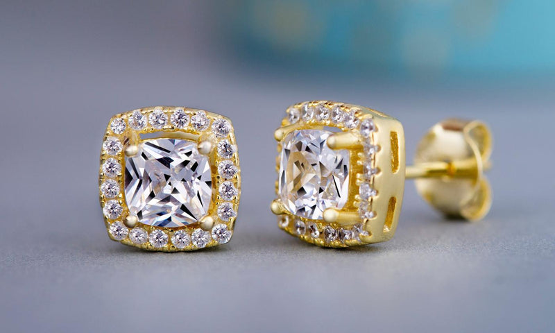 Charming Earring for Any Occasion