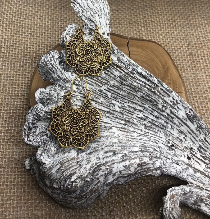 Vintage Handmade Earring