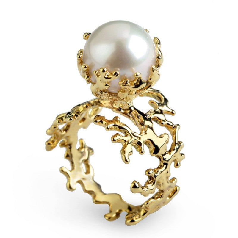 Classic Pearl Ring with Timeless Appeal
