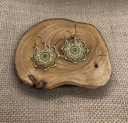 Vintage Handmade Earring
