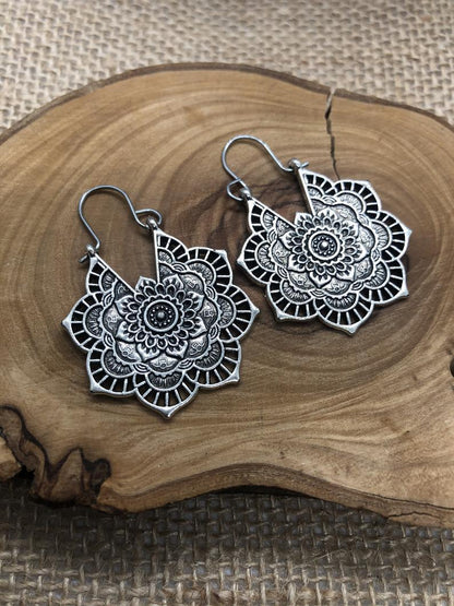Vintage Handmade Earring