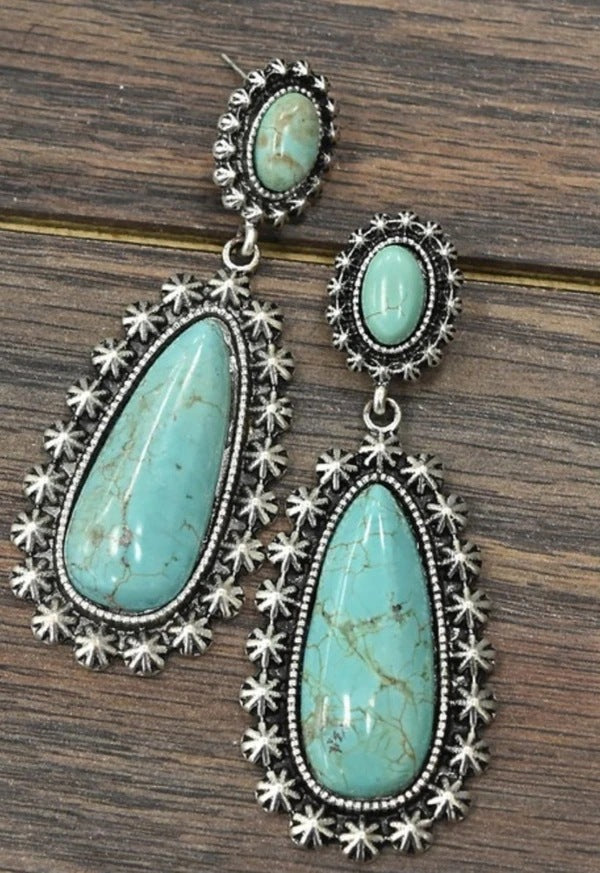 Classic Silver Earring with Timeless Appeal